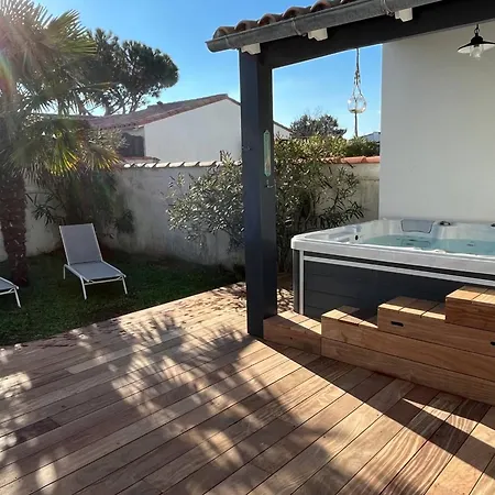 Holiday home La De L Arroche Marine *